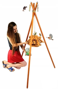 Wiszący Drewniany Karmnik Dla Ptaków Na Trzyczęściowym Stojaku Karmidło Ogrodowe Wiszące na Trzech Nóżkach Budka na Karmę dla Ziarnojadów( K199 )