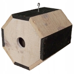 Budka Lęgowa Skrzynka Sześcian 28 mm Dla Małych Ptaków 2,8 cm  Na Haczyku(BL81)